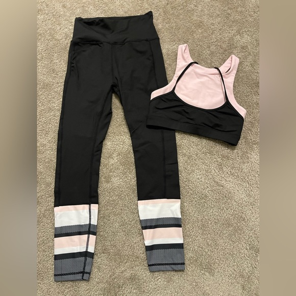 Women’s Sarah’s Day x White Fox Active Leggings Bra Set Pink Black White Size S - Picture 2 of 12